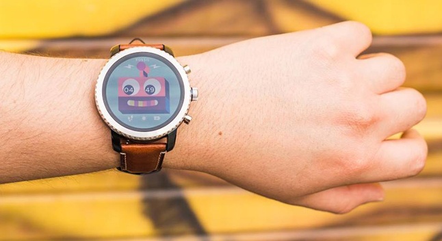 BMW და Fossil-ი 2019 წლიდან ჭკვიანი საათების გამოშვებას იწყებენ