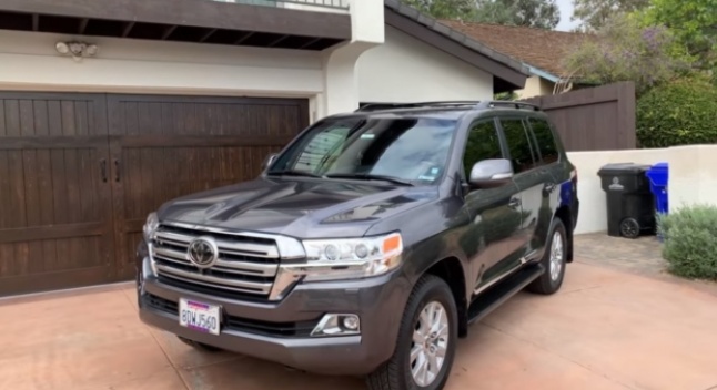 2018 წლის Toyota Land Cruiser-ი - უბრალოდ ბრწყინვალე, მაგრამ ძალიან ძვირი