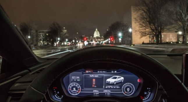 Audi-ს ახალი სისტემა გეტყვით, რა სიჩქარით იაროთ, რომ შუქნიშანთან წითელზე არ მოხვდეთ