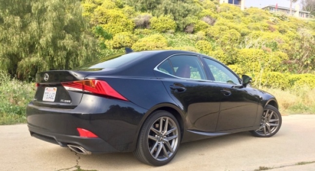 შემდეგი თაობის Lexus IS-ს სავარაუდოდ BMW-ს მიერ Supra-სთვის შექმნილი ძრავა ექნება