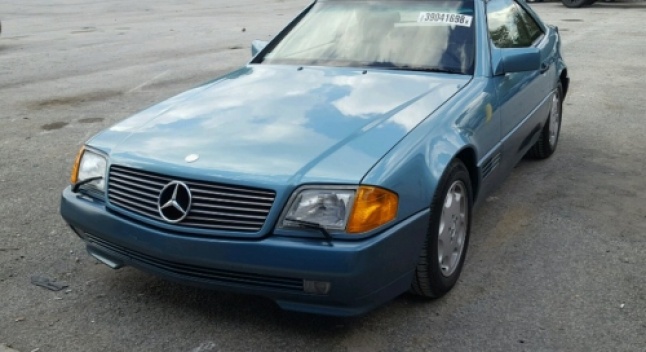 27 წლის წინ მაღაზიიდან მოპარული Mercedes SL 500 სულ რაღაც 1900 კმ გარბენით იპოვეს